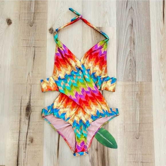 FARM Rio Light Chevron Swimsuit - Picture 7 of 15